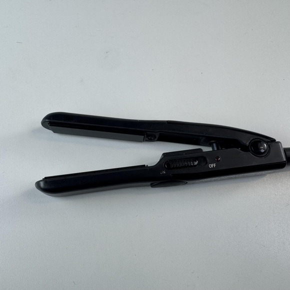 BeLissPRO Mini Hair Straightener Flat Iron‎ Travel Styling Tool Portable Black - Picture 7 of 8